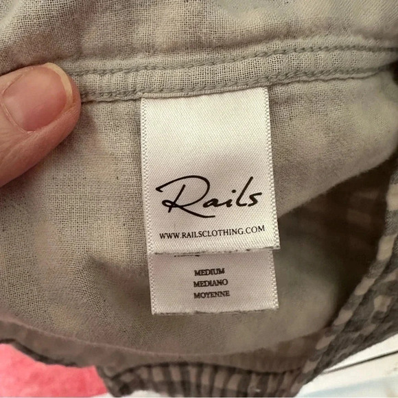 Rails Wyatt Gray & White Checked Button Front Shirt Size Medium Classic Neutral - Picture 4 of 11